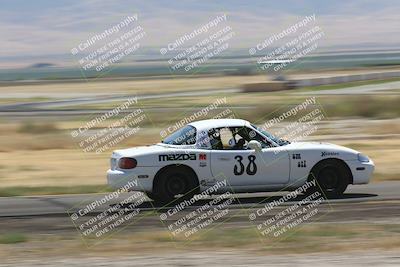 media/Jun-01-2024-CalClub SCCA (Sat) [[0aa0dc4a91]]/Group 3/Race/